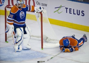 Flames_Oilers_Hockey_1 Flames_Oilers_Hockey_1